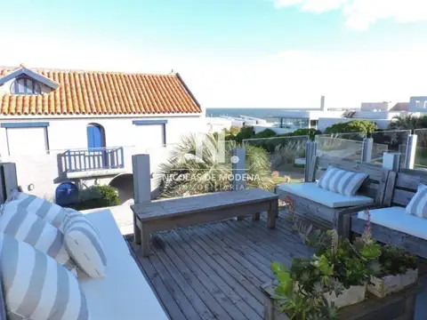 Vende apartamento de 3 dormitorios en La Barra,Montoya.