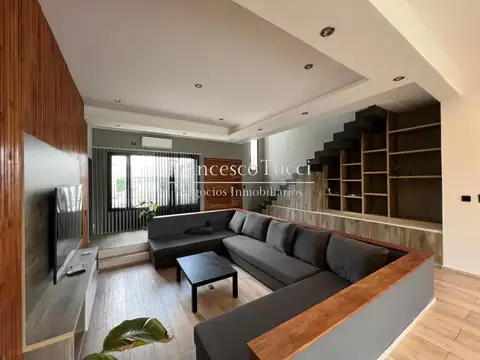 Casa 6 ambientes con 3 baños