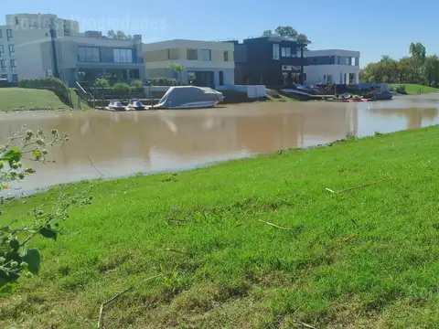 Terreno en venta en El Canal al rio  - Villanueva