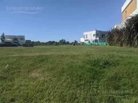 Terreno en Venta 34  mts Fondo