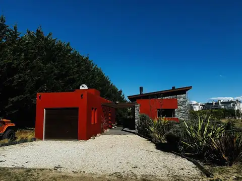 Casa en Alquiler en Barrio Residencial 1, USD 140