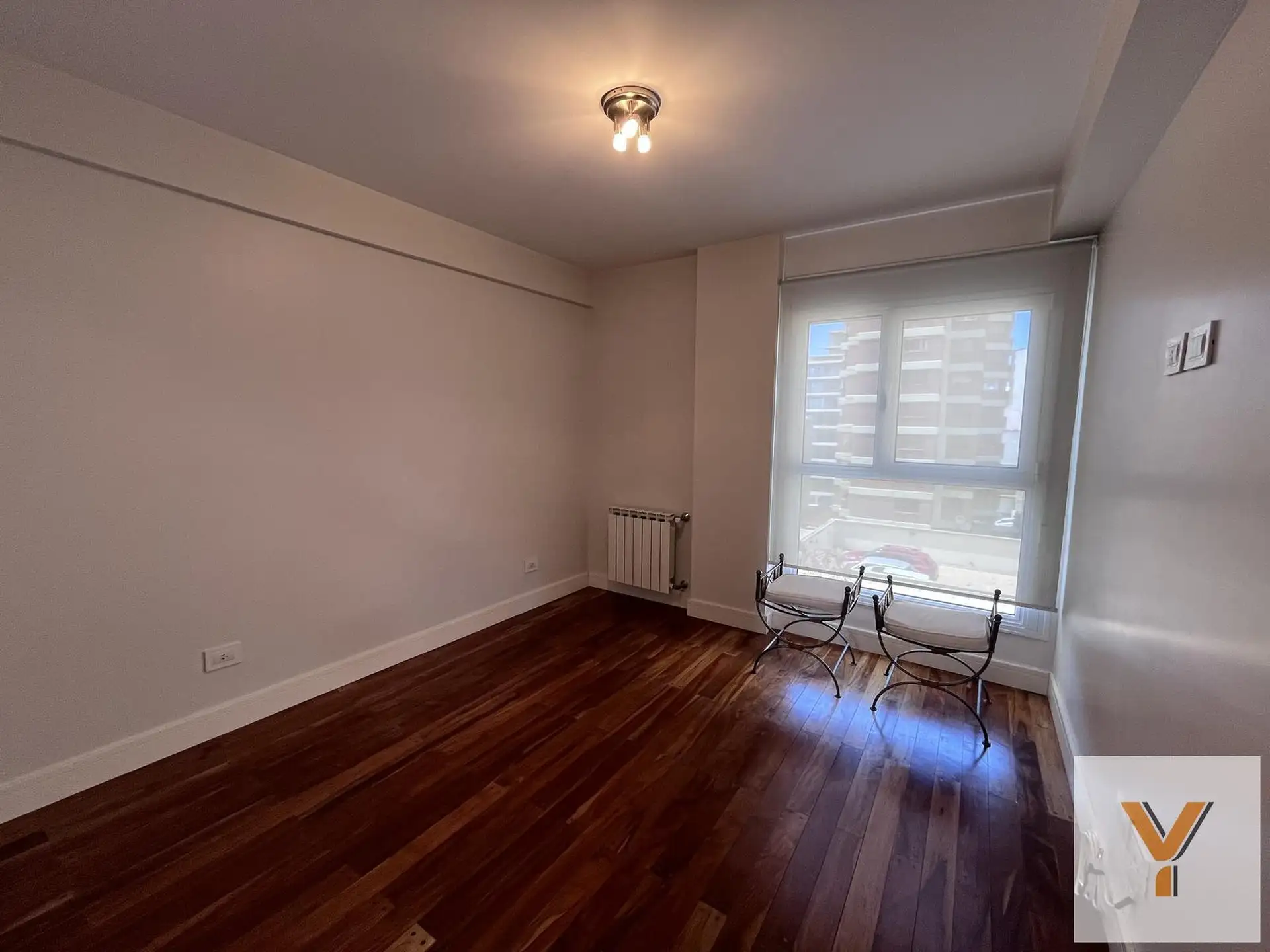 Depto 4 amb, 89m² con cochera y parrilla
