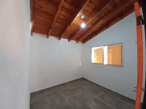 Casa en esquina con excelente vista a las sierras