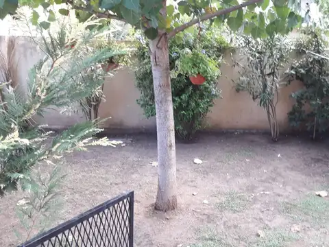 Depto Tipo Casa en Venta de 5 ambientes