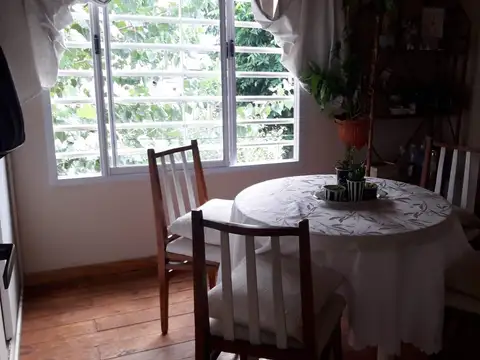 Depto Tipo Casa en Venta con 1 cocheras
