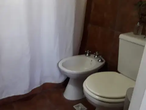 Depto Tipo Casa 5 ambientes con 2 baños