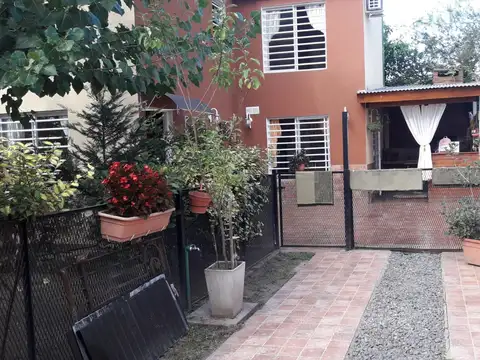 Excelente PH tipo dúplex de 5 ambientes, ubicado en Cuyo 2047, Ituzaingó Sur