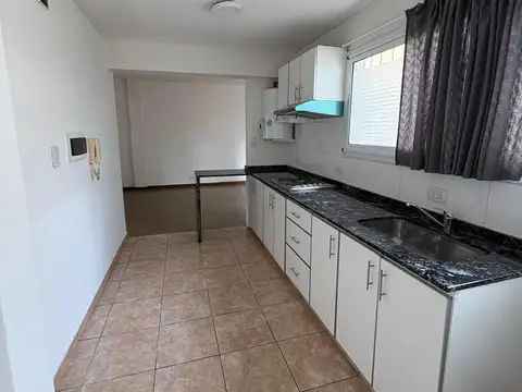 Departamento en Alquiler en Lomas de Zamora, $ 800.000