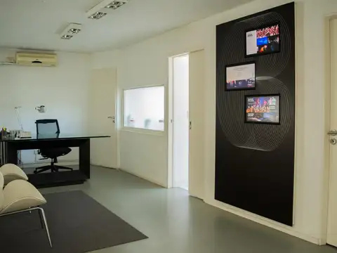 Oficina en Venta con 2 cocheras