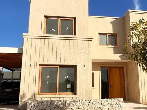 VENTA Espect casa a estr Villanueva B LAGUNA GRANDE 5 Dorm