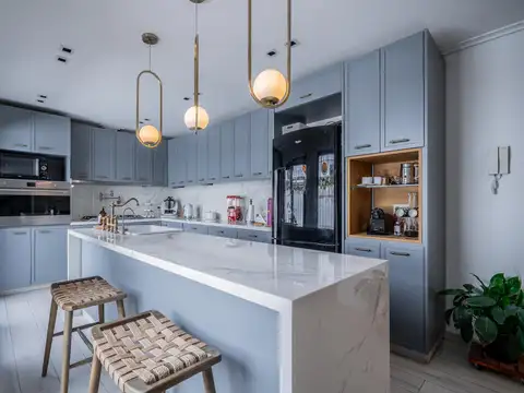 Casa en Venta en Olivos Vias/Rio, USD 680.000