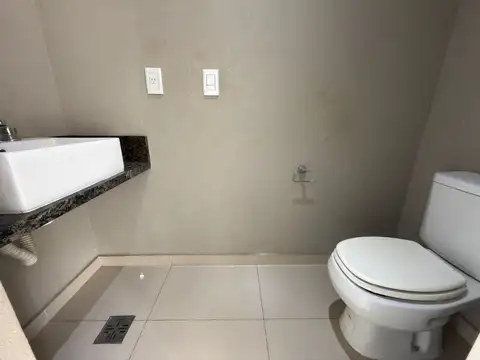 HERMOSO DUPLEX DE 3 AMBIENTES EN COMPLEJO EN MORON NORTE