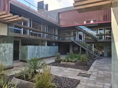 Local en Alquiler en Yerba Buena, $ 900.000