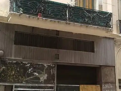 Sarmiento y Talcahuano Local en venta