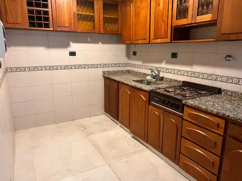 Departamento en Venta en Flores, USD 245.000