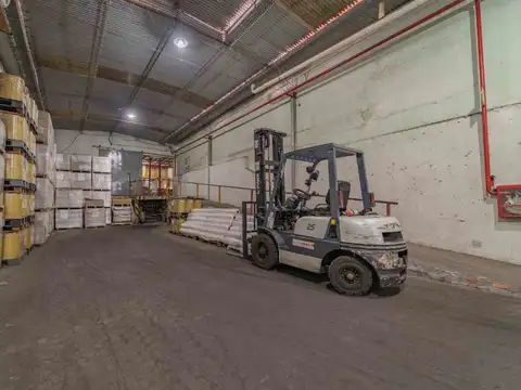 Galpon en Venta en Almagro, USD 740.000