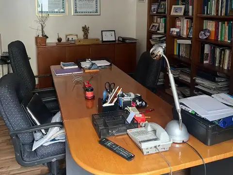 Recoleta Av. Callao y Alvear Piso 140m2 5 Despachos