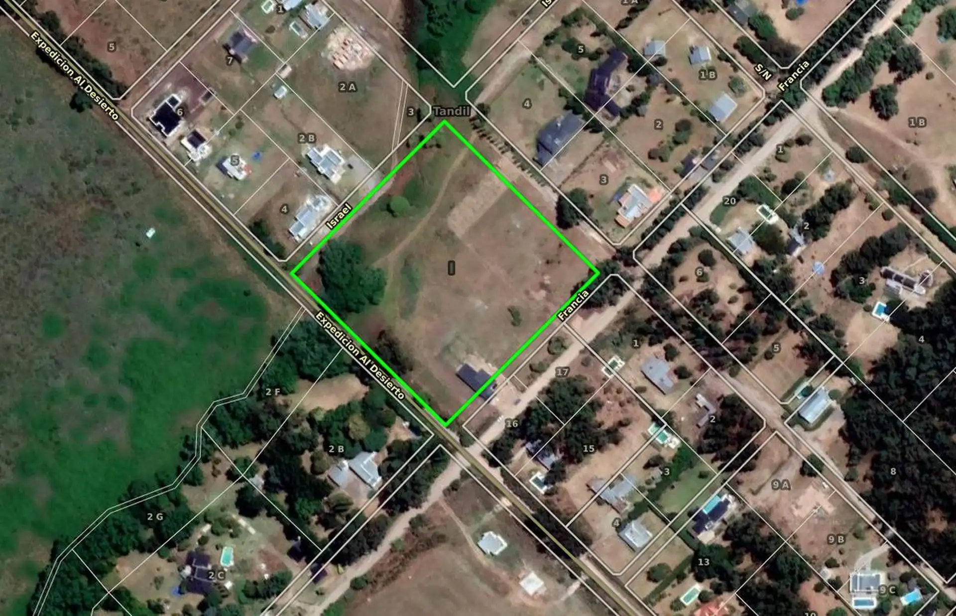 Terreno 2151m² en calle Cereseto entre Israel y Francia