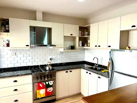 Depto Tipo Casa en Venta con 1 cocheras
