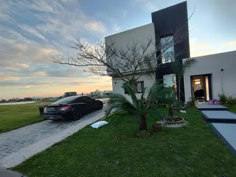 Casa en venta San Sebastian - Cuan Propiedades