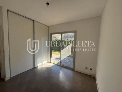 Departamento en Venta con 3 cocheras