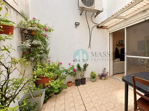 PH 3 ambientes en planta baja con dos patios, Veléz Sarsfield.