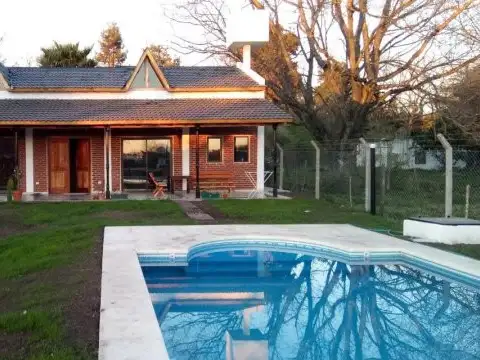 Casa Quinta en Villa Adriana Cañuelas