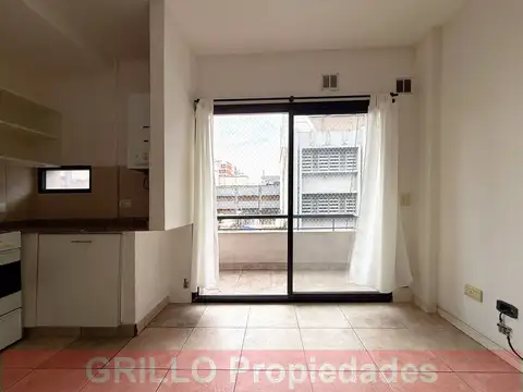 Departamento en Alquiler en Balvanera, $ 585.000