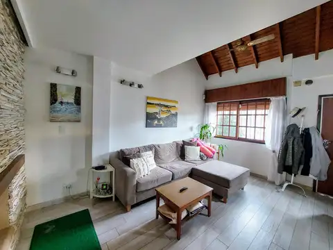 Casa en Venta con 1 cochera