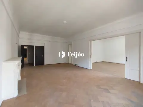 Oficina en Venta 65 años