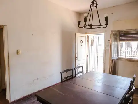 Casa 2 ambientes con 1 baño