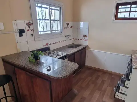 Depto Tipo Casa 3 ambientes con 1 baño