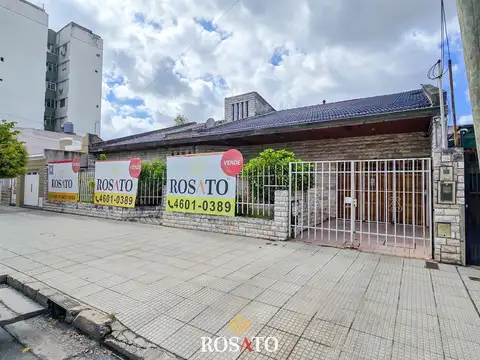 Venta lote doble frente de 748 m² en Villa Lugano