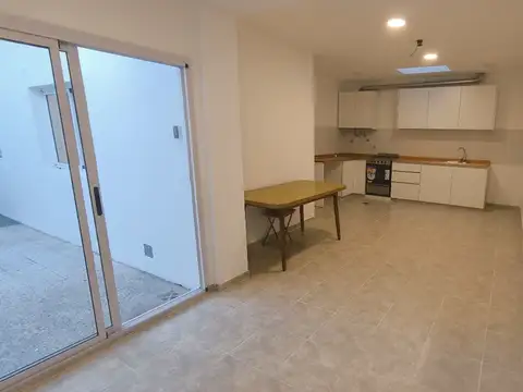 Casa PH 3 Ambientes RECICLADO A NUEVO en Venta - Ramos Mejía