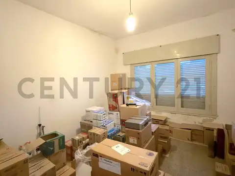 CASA CON GRAN POTENCIAL + UNIDAD INDEPENDIENTE Y TERRENO LINDERO