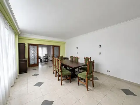 Departamento 4 ambientes con 4 baños