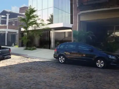  Oficinas de piso entero en Torre Brasil