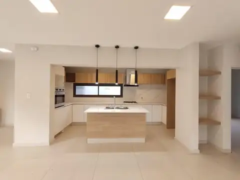 Casa en Venta con cochera