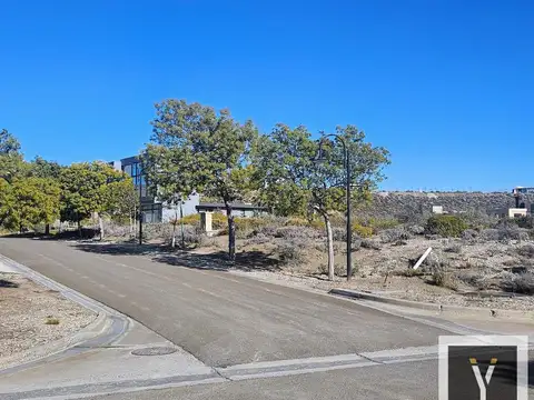 Excelente Opprtunidad en La Herradura CC - 930 m2 - 100%  FINANCIADO