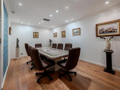 Venta de oficina en Monserrat edificio La Prensa