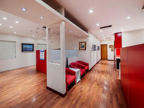 Oficina 5 ambientes con 2 baños