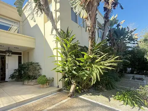 Casa en Venta de 6 dormitorios