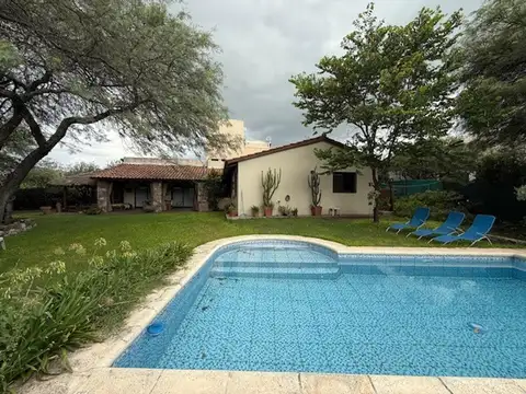 Casa en Venta El Calicanto Avenida Intercountries