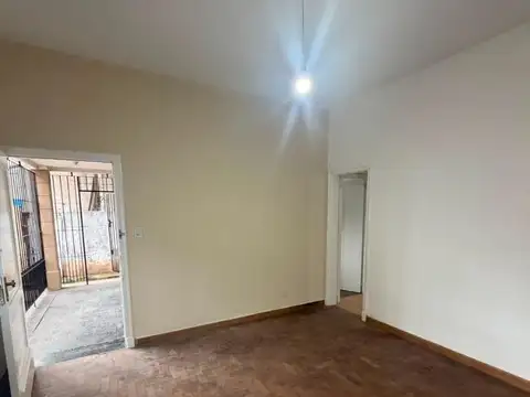 Casa en Alquiler en Moron, $ 750.000