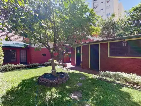 Casa 4 Ambientes en Avellaneda en 2 Plantas con Jardín