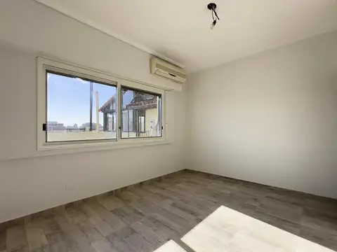 Chacabuco 900 Departamento de 3 Ambientes con Terraza Propia Parrilla