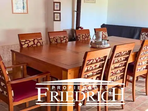 Casa 2 ambientes con 2 baños