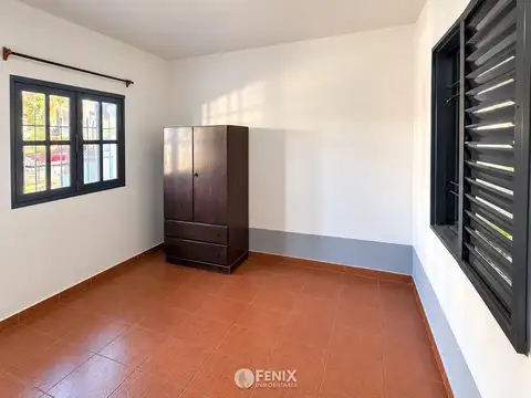 Casa 5 ambientes con 2 baños
