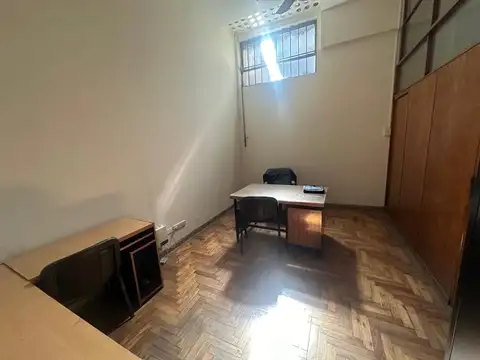 Av. Mitre 351 , Piso 1