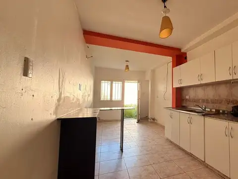 Casa en venta Las Heras 2 habitaciones y cochera